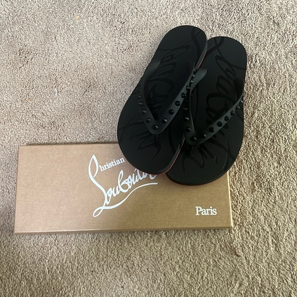 Red bottom Flip flops❤️ - Picture 3 of 3